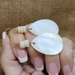 TROPICAL SHELL DROP EARRINGS